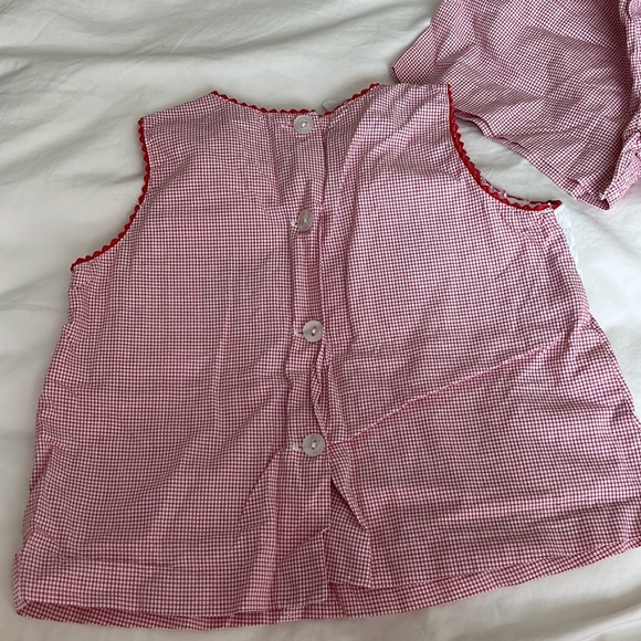 Silly Goose Hand smocked ladybug outfit. Size 12M - Picture 3 of 4